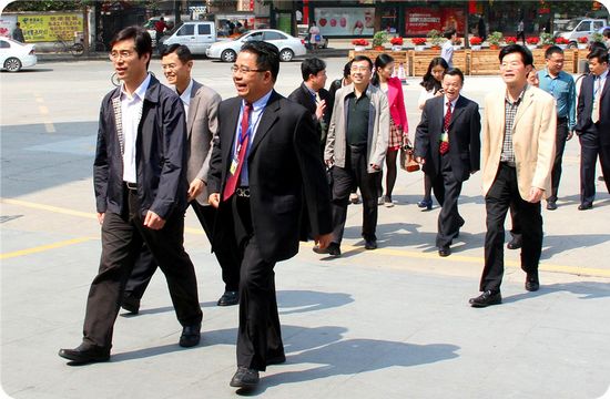 关怀——国家中管局杨龙会副司长来南方中西医视察(2014.03.24)_副本.jpg