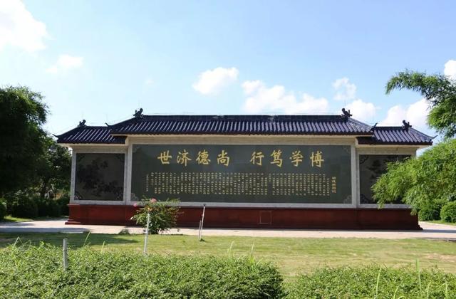 说明: 南方医科大学毕业生去哪儿了?71.8%留广东,月薪5380 元 说明: 南方医科大学毕业生去哪儿了?71.8%留广东,月薪5380 元