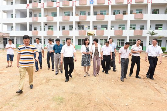 2.阳南村小学.JPG
