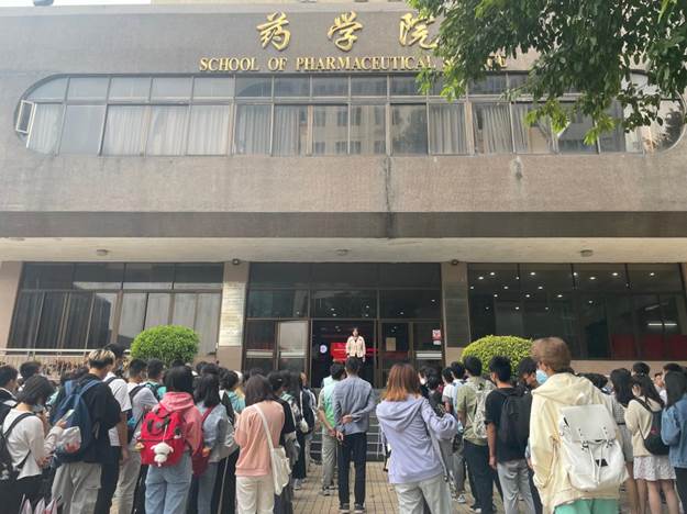 http://portal.smu.edu.cn/__local/4/F8/A7/BDFF3AD8452AEA4828D1951BDD4_C94DFD9C_21016.jpg http://portal.smu.edu.cn/__local/4/F8/A7/BDFF3AD8452AEA4828D1951BDD4_C94DFD9C_21016.jpg